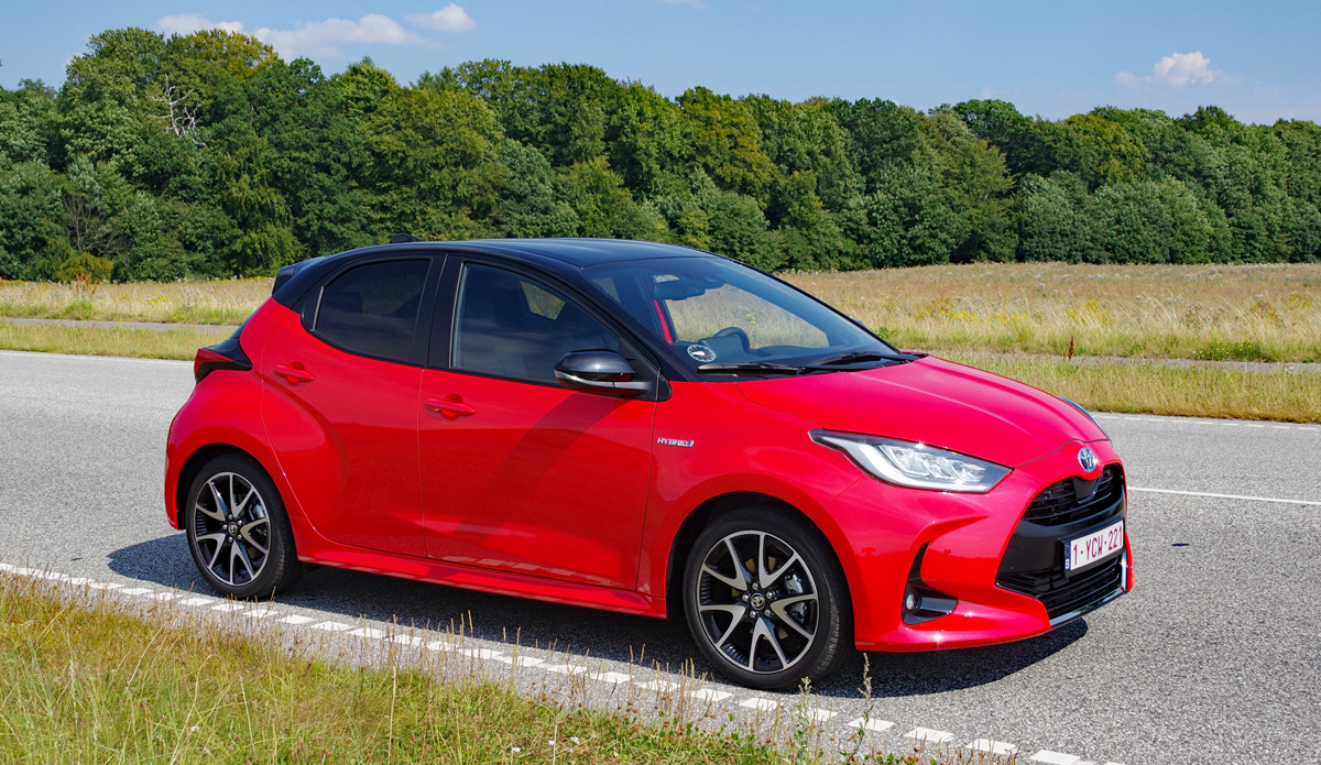 Toyota Yaris Hybrid - First World Test